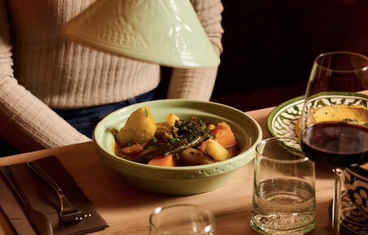 Khodra, una tajine di verdure delicatamente speziata e con note agrumate
