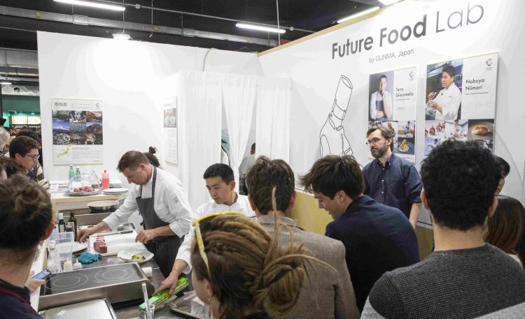 Terry Giacomello durante il suo cooking show
