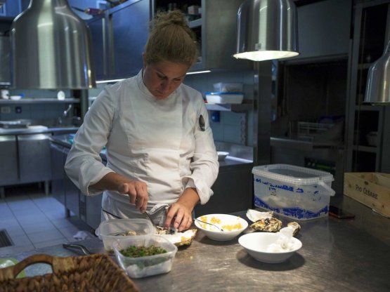 Ana Roš. In order to find out more about the chef from Kobarid, go on Netflix from the 27th of May: "Chef's Table" a documentary series whose trailer has already been viewed 5 million times will be online (photo from Chef's Table)
