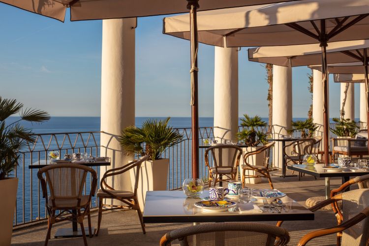 La terrazza dell’Anantara Convento di Amalfi
