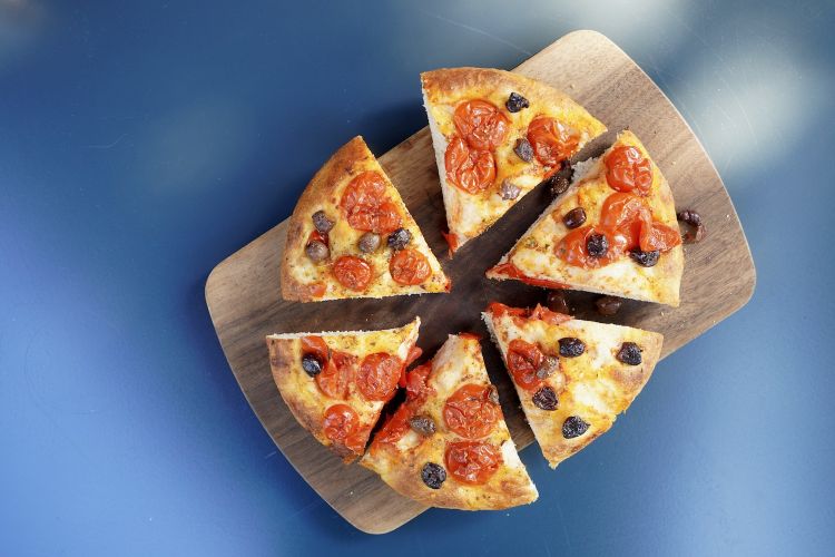 Assaggio di pizza al padellino del Gustificio