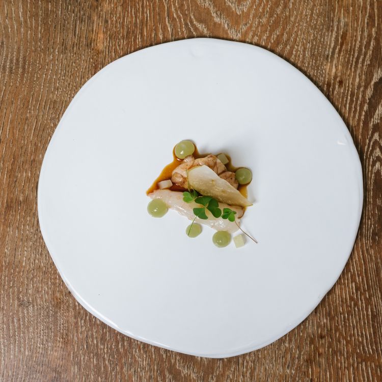 Animelle in salsa ponzu, scampo e mela verde