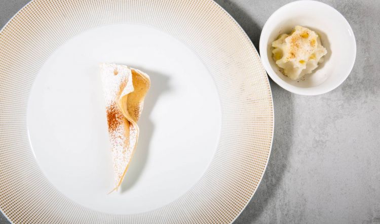 Cannolo, olio e limone
