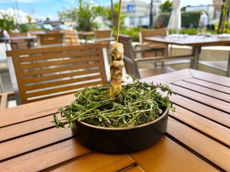Arrosticino alla brace di ombrina e grasso di tonno