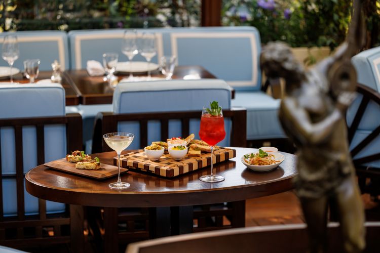 Il Rooftop è uno dei luoghi più iconici del The Wilde, soprattutto nella stagione estiva, dove è possibile godere dei piatti e dei drink del ristorante Ava oltre ad avere un'ottima proposta per il momento dell'aperitivo curata dal bar manager Federico Turina.