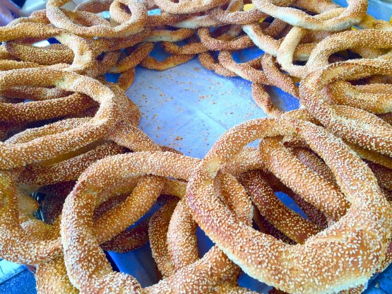 koulouri, the classic breakfast snack in Athens