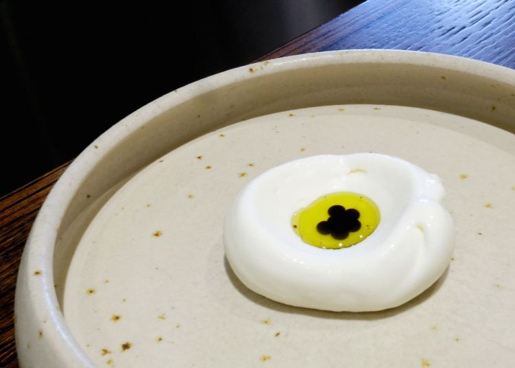 Yogurt with olive oil
