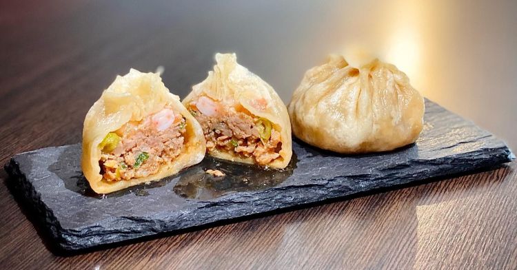 I baozi serviti in più versioni nelle due sale del ristorante 
