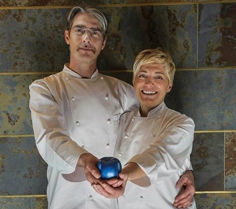 Barbara Scabin e il suo compagno, in cucina e nella vita, Giovanni "Ciuby" Ghigo (foto di Gianni Rizzotti)