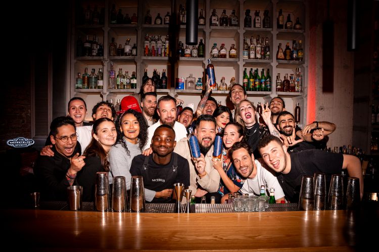 La serata Barstars ha visto l'alternarsi dietr