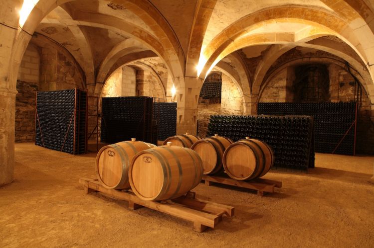 Cantina per fermentazione in botte - Foto: Fototeca CIVC
