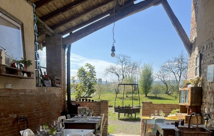 Tavoli al Belrespiro di Agazzano (Piacenza)