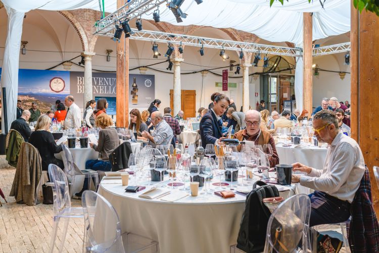 Le degustazioni riservate alla stampa durante l'ultimo Benvenuto Brunello
