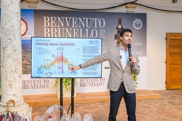 Gabriele Gorelli spiega l'annata tramite Brunello Forma
