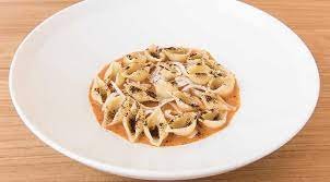 Conchiglie di pasta con zuppa di pesce, Andrea Berton
