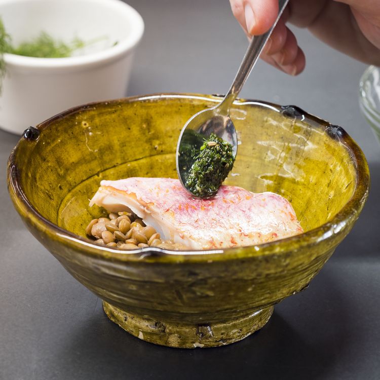 Triglia, lenticchie, finocchietto e semi di finocchio
