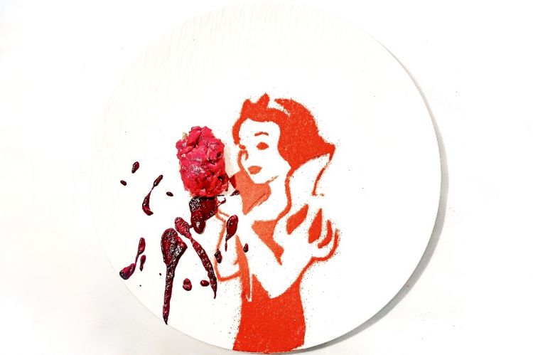 Biancaneve rosso sangue
