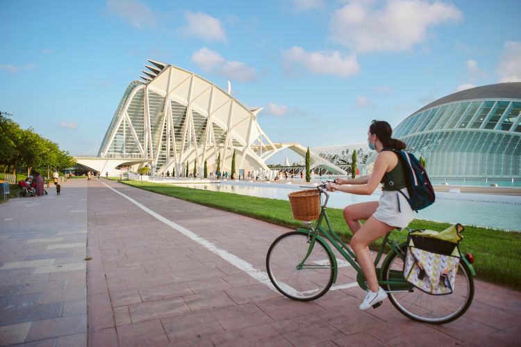 In bici alla Città delle Arti e delle Scienze (foto Daniel)
