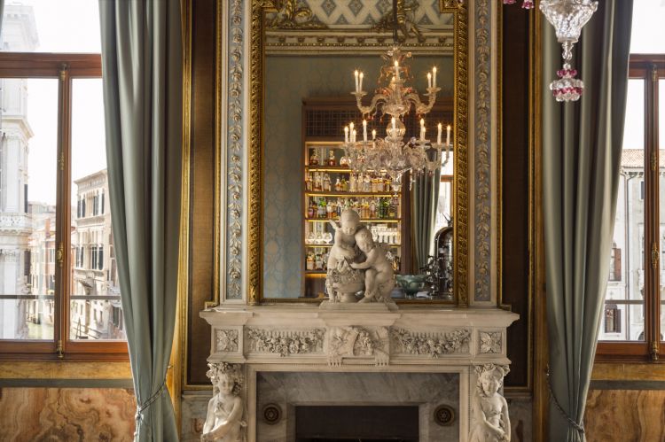 Un particolare della Blue Room