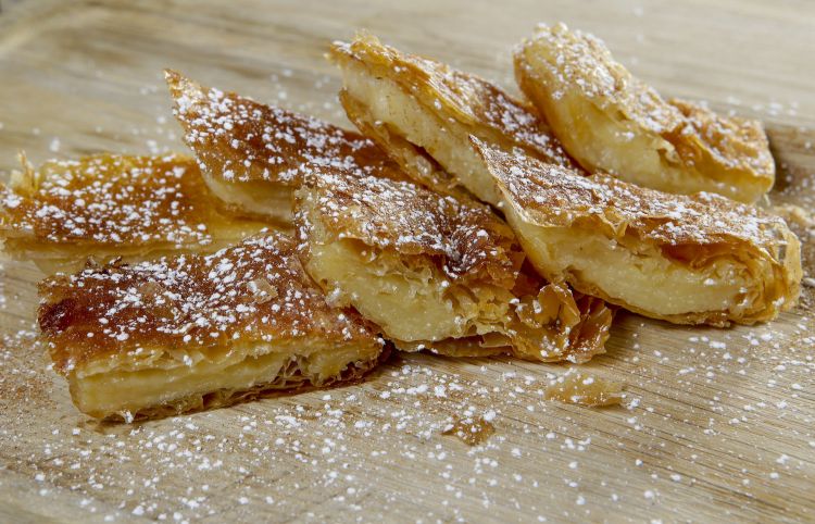 Bougatsa
