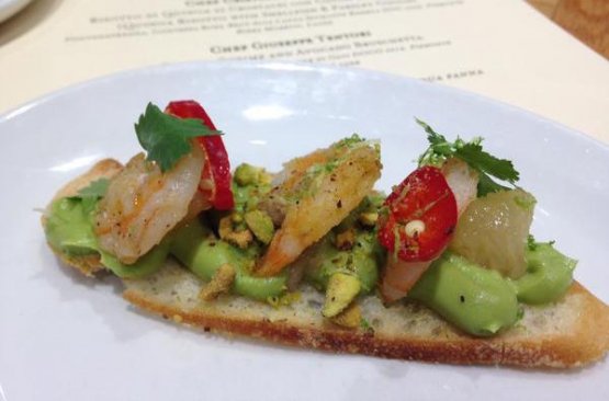 Bruschetta with avocado and grilled prawns by Giuseppe Tentori