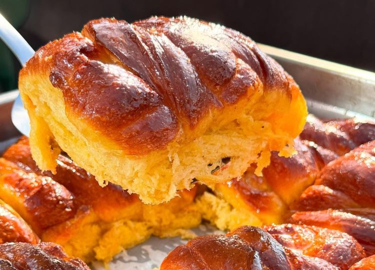 Bun allo zafferano e cardamomo