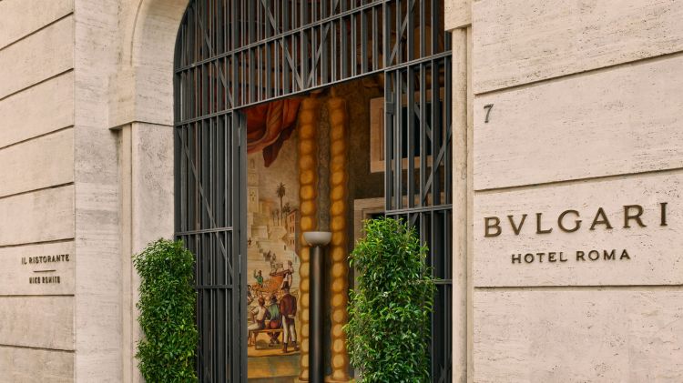 L'entrata del Bvlgari Roma
