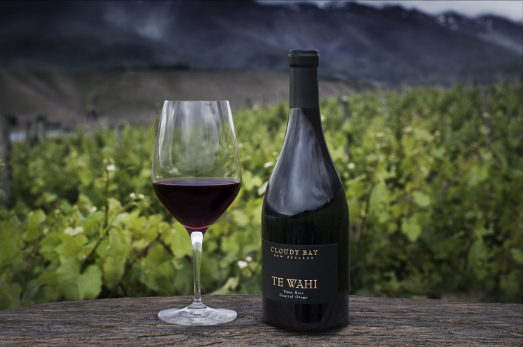 Te Wahi Pinot Noir 2015
