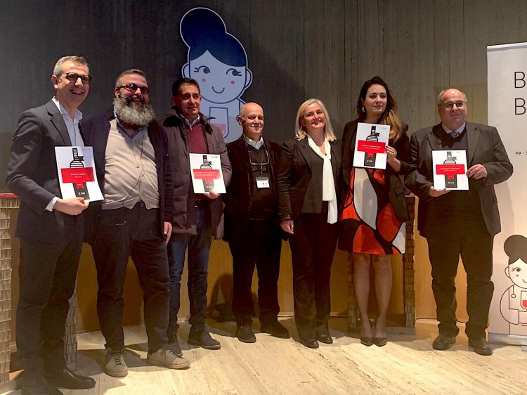 Foto di gruppo alla premiazione
