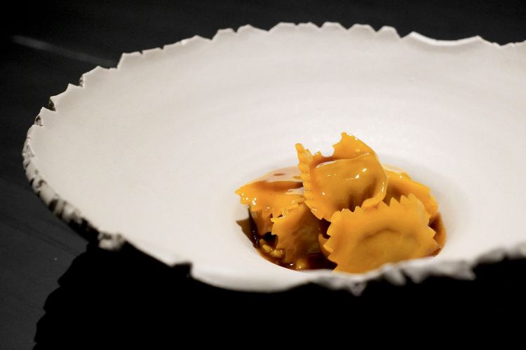 Plin: i nostri agnolotti con sugo d’arrosto sfumato al marsala