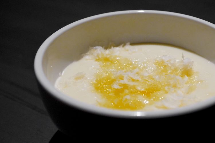 Crema di patate, olio al limone, grana padano, zest di limone