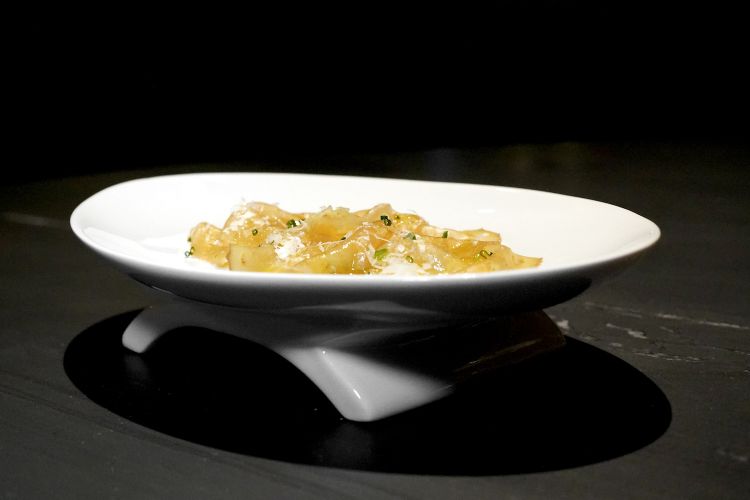 Carpaccio di melanzane, grana padano, olio al limone