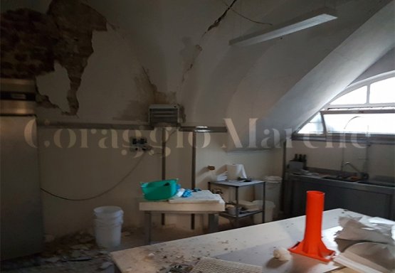 I danni subiti da un'altra norcineria, Calabrò, a Visso (Macerata)

