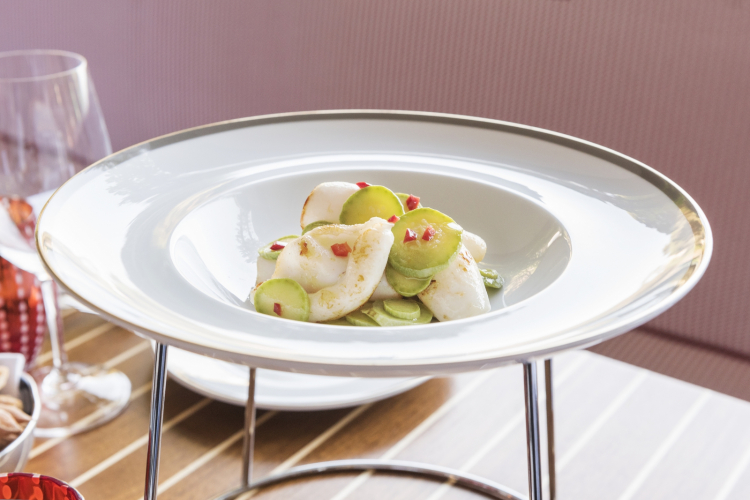 Calamari scottati con zucchine trombetta marinate
