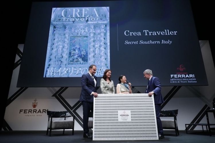 Camilla e Matteo Lunelli con Megumi Takahashi di Crea Traveller e Gerardo Greco