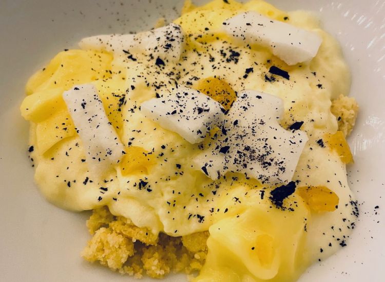 Costiera: Frolla rotta al limone, la sua bavarese, lemon curd...