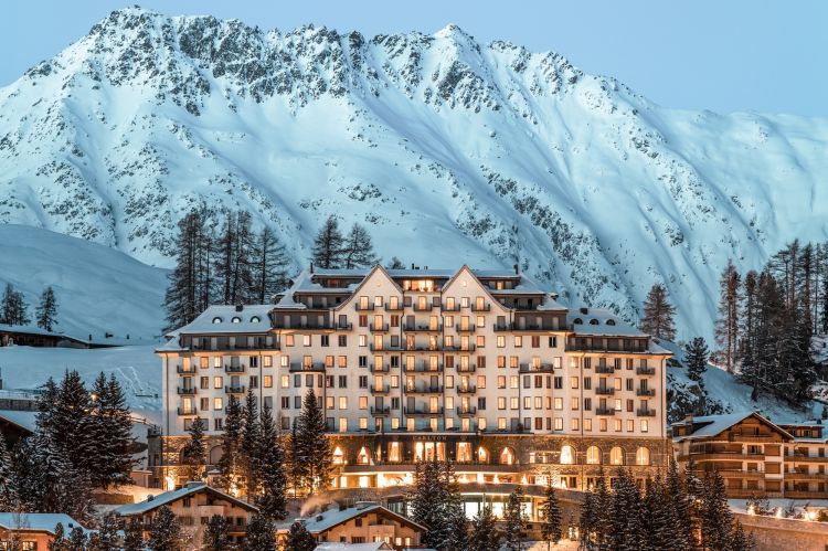 Il Carlton St. Moritz fa parte della Tschuggen Collection, gruppo alberghiero con sede ad Arosa, in Svizzera, e di proprietà della famiglia Kipp-Bechtolsheimer. Ne fanno parte anche lo Tschuggen Grand Hotel e il Valsana Hotel, entrambi ad Arosa, e l'Eden Roc di Ascona, sul Lago Maggiore