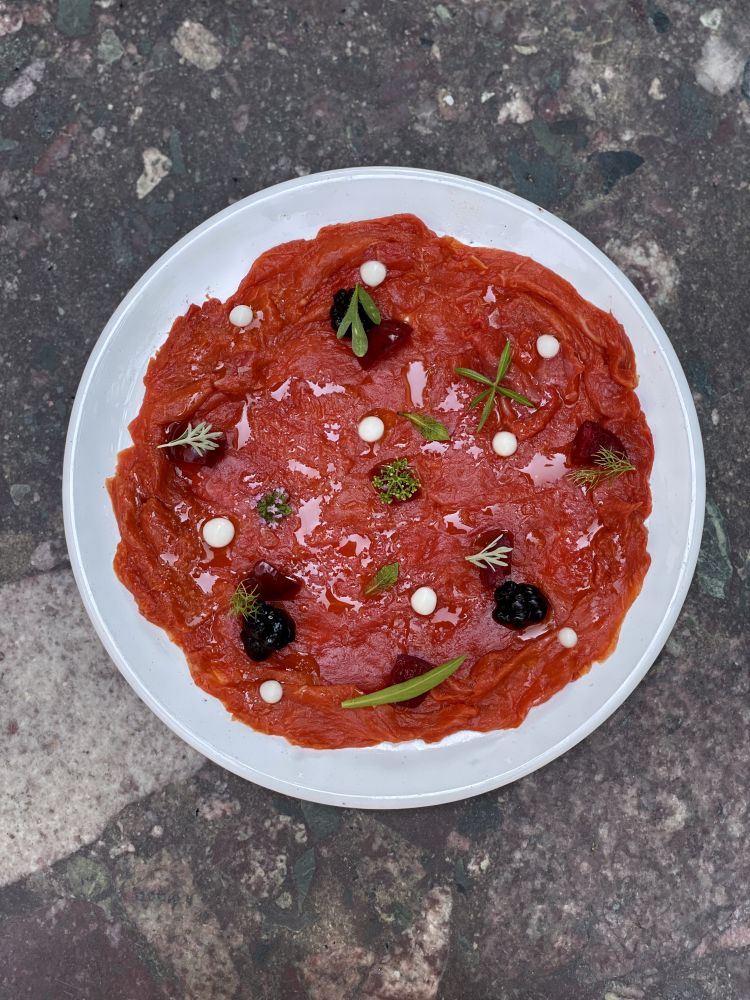 Carpaccio vegetale, uno dei piatti di Bonora al Motelombroso
