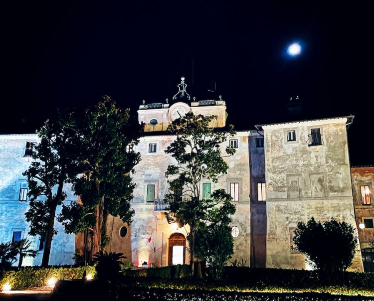 Il Castello di Maccarese dove il 12 dicembre è stata presentata l'associazione Periferia Iodata che riunisce il meglio dell'offerta gastronomica di Fiumicino
