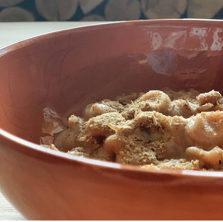 Cavatelli di farina di castagne con crema di Parmigiano, strinù e polvere di porcino