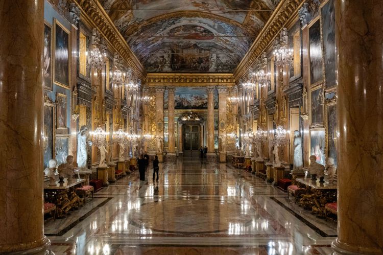 La meravigliosa Galleria Colonna, a Roma