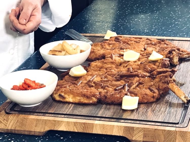 La cotoletta doppia orecchia d'elefante di Vittorio a Brusaporto (Bergamo)
