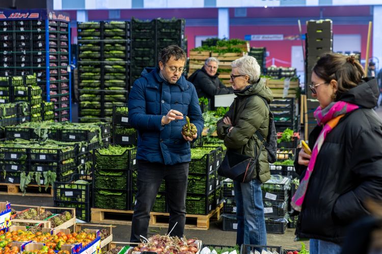 Alessandro Negrini al Mercato Ortofrutticolo di Milano