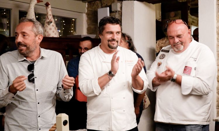 Catani con altri due chef ospiti del Festival 2025: Giacomo Devoto (Locanda de Banchieri a Fosdinovo, Massa Carrara) e Max Poggi (SerraSole a Trebbo, Bologna)
