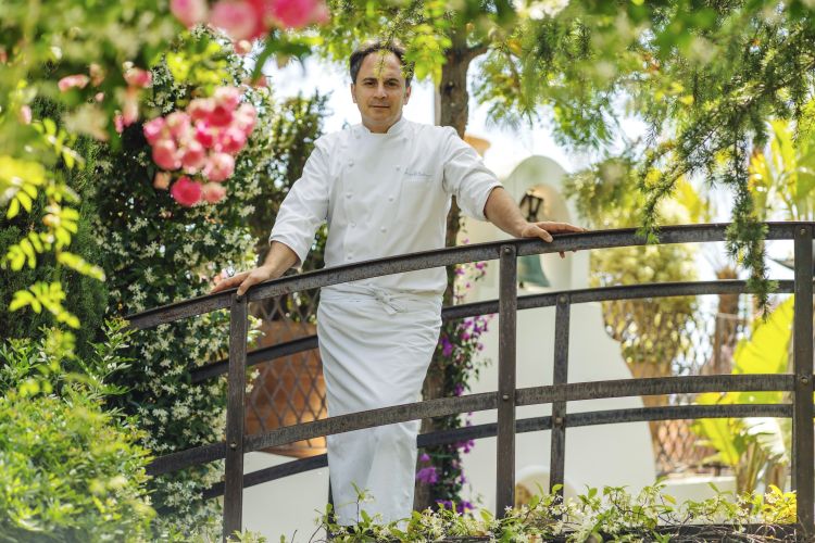Nino Di Costanzo nel giardino