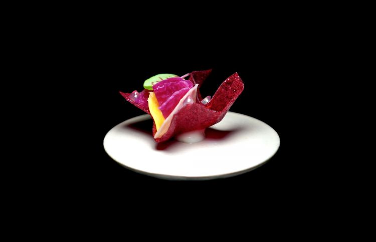 In accompagnamento, una chips di barbabietola