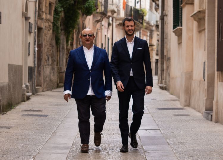Lo chef con Riccardo Andreoli, dominus della sala (perfetta) e restaurant manager