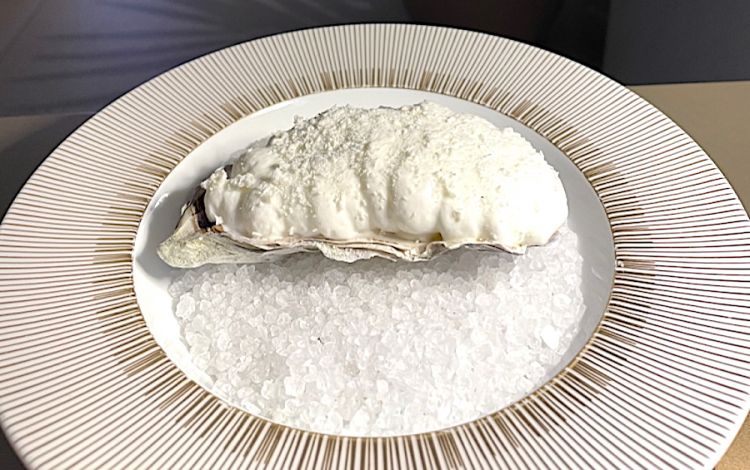 Coccobello al mare, piatto bandiera, un dessert, di Richard Abou Zaki
