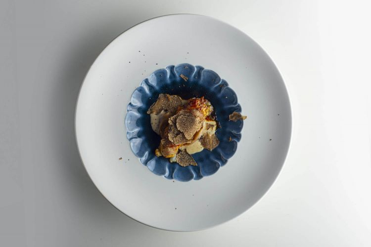Coda di scampo glassata allo sherry, puré di castagne e salsa di patate e tartufo uncinato