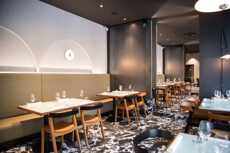 Confine a Milano: la sala